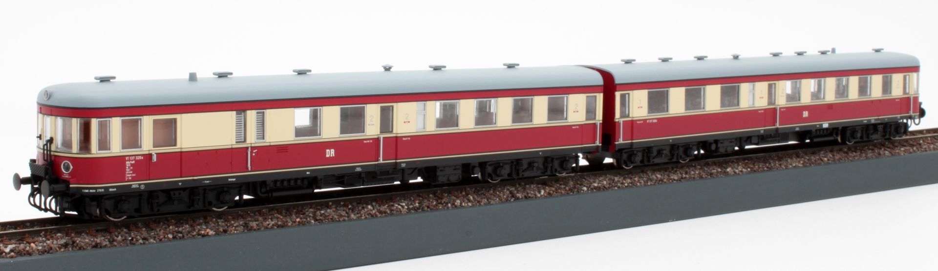 Kres 51016200 - Triebzug VT 137 Bauart 'Stettin', DR, Ep.III