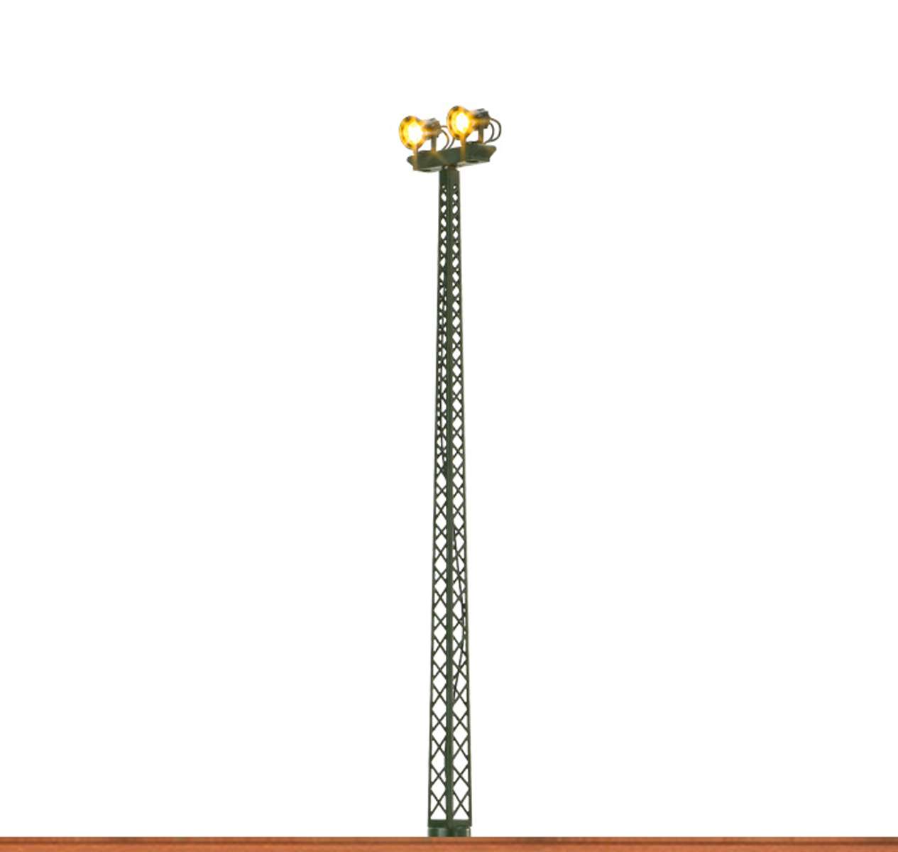 Brawa 84120 - Flutlichtmast 2-fach mit Stecksockel und LED, H= 135mm