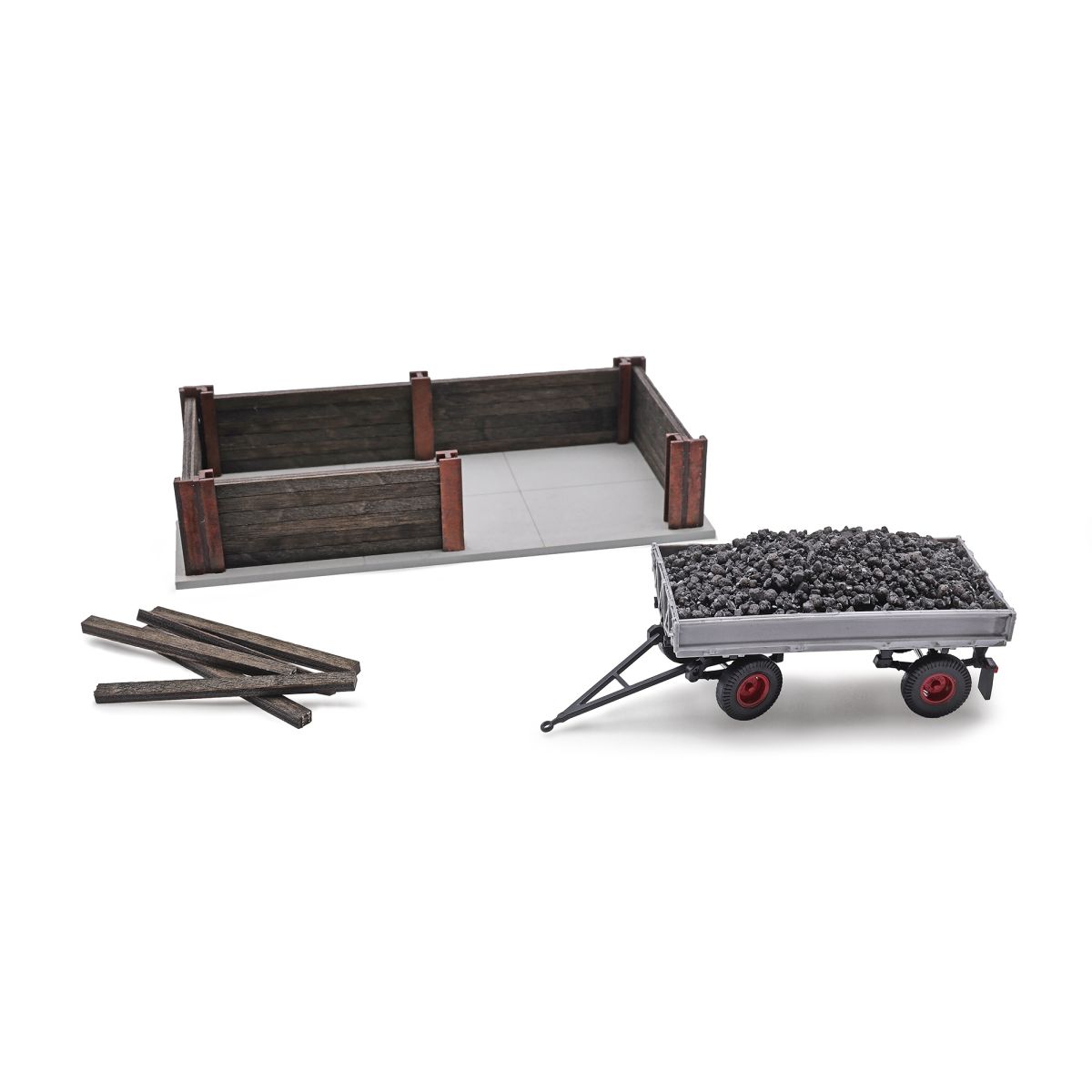 Busch 1124 - Kohlebunker und Anhänger IFA HW 60