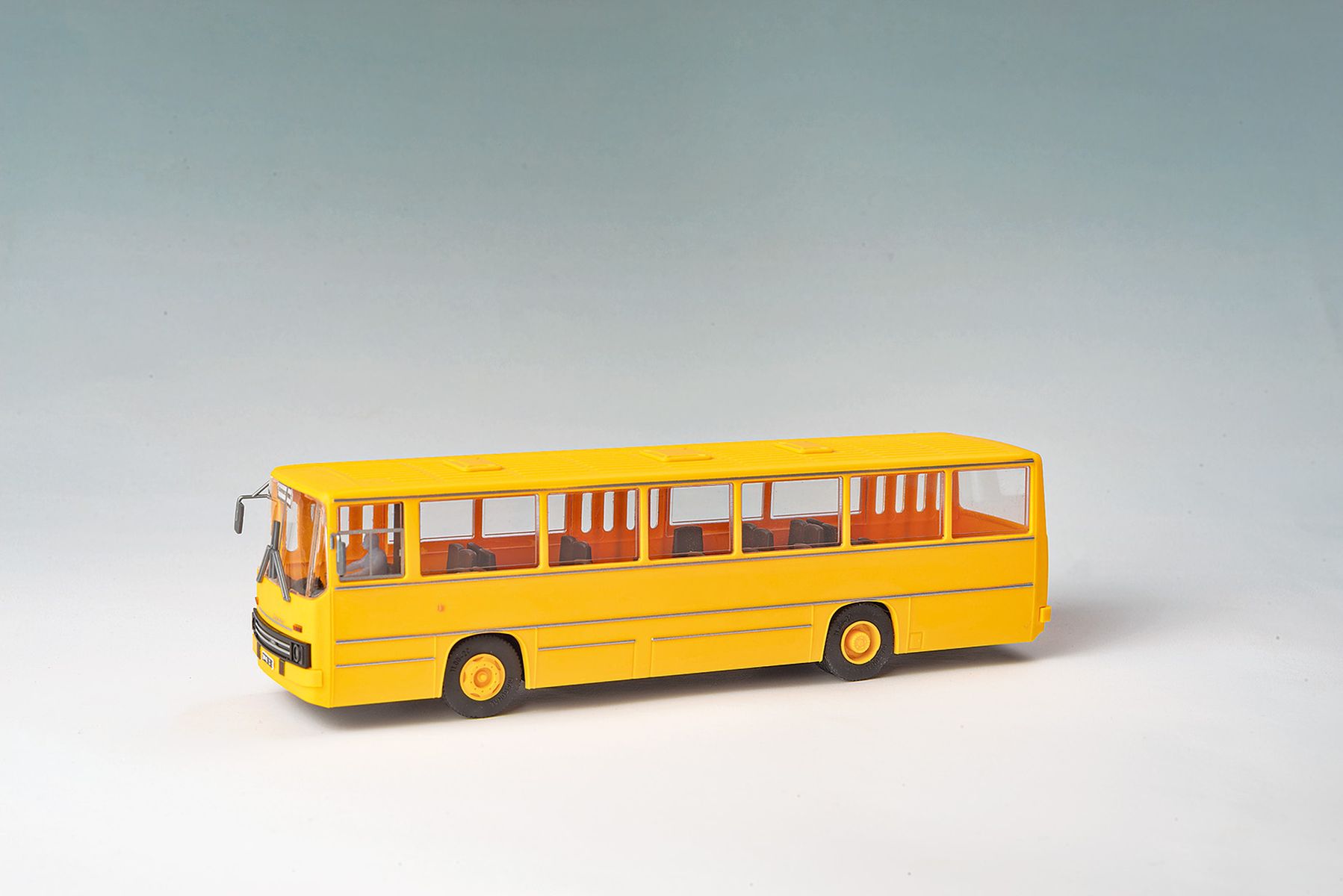 mini-car 66055 - Ikarus 260 Stadtomnibus, bedruckter Bausatz