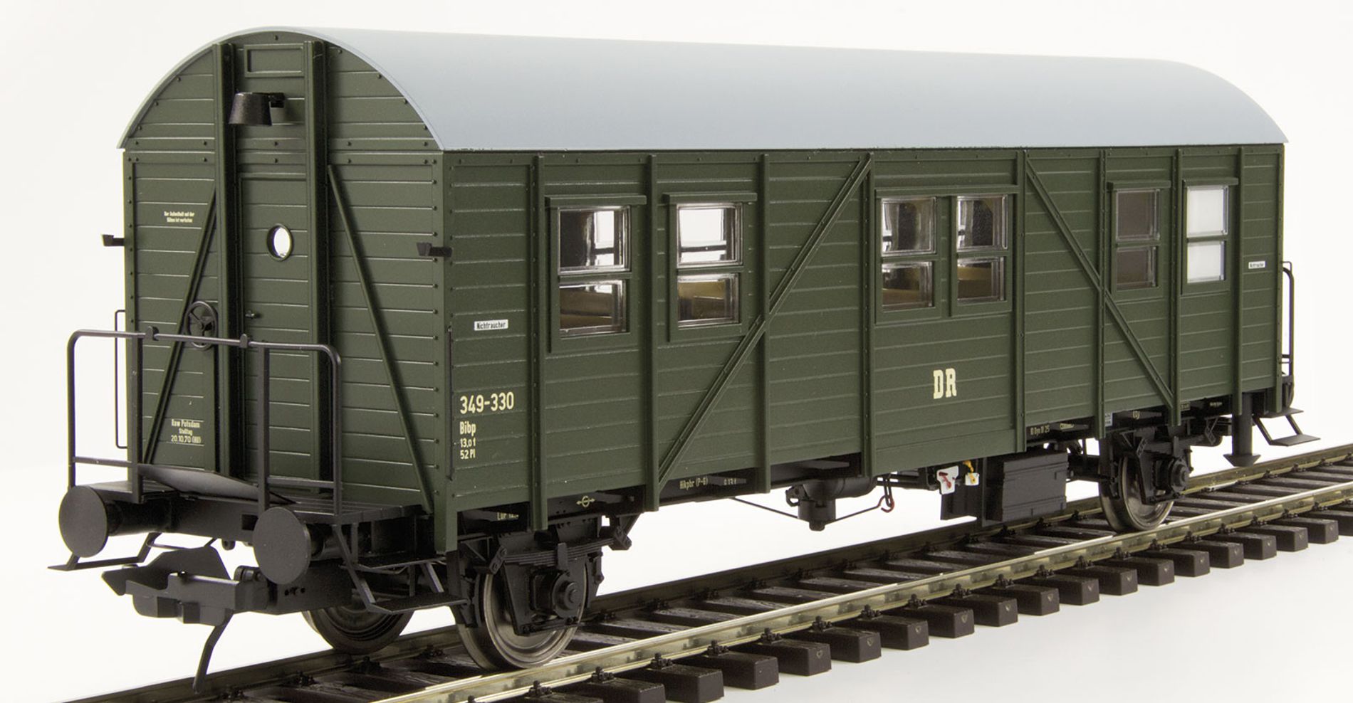 Lenz 41141-02 - Behelfspersonenwagen MBi 43, DR, Ep.III