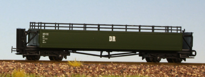 Technomodell 52409 - Personenwg., DR, Ep.III, grün