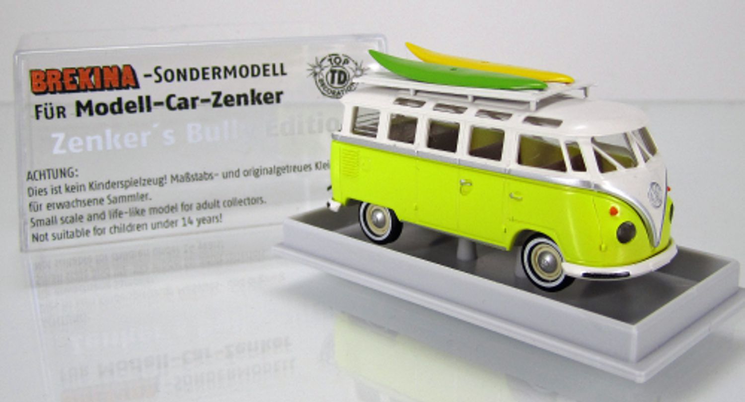 Brekina 03-192 - VW T1B Samba schwefelgelb mit Surfbrettern