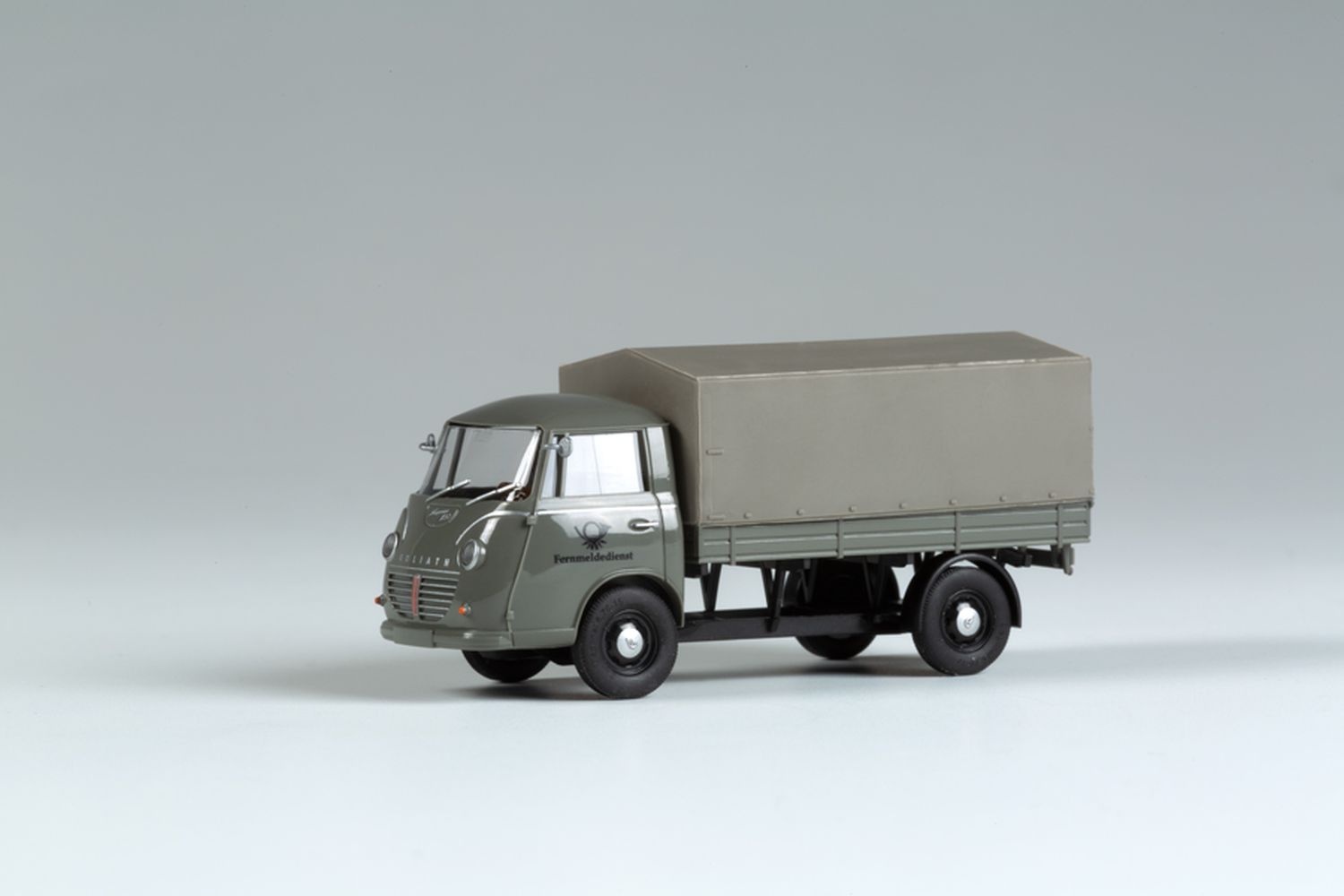 mini-car 66026 - Goliath Pritschenwagen Plane Fernmeldedienst - Fertigmodell