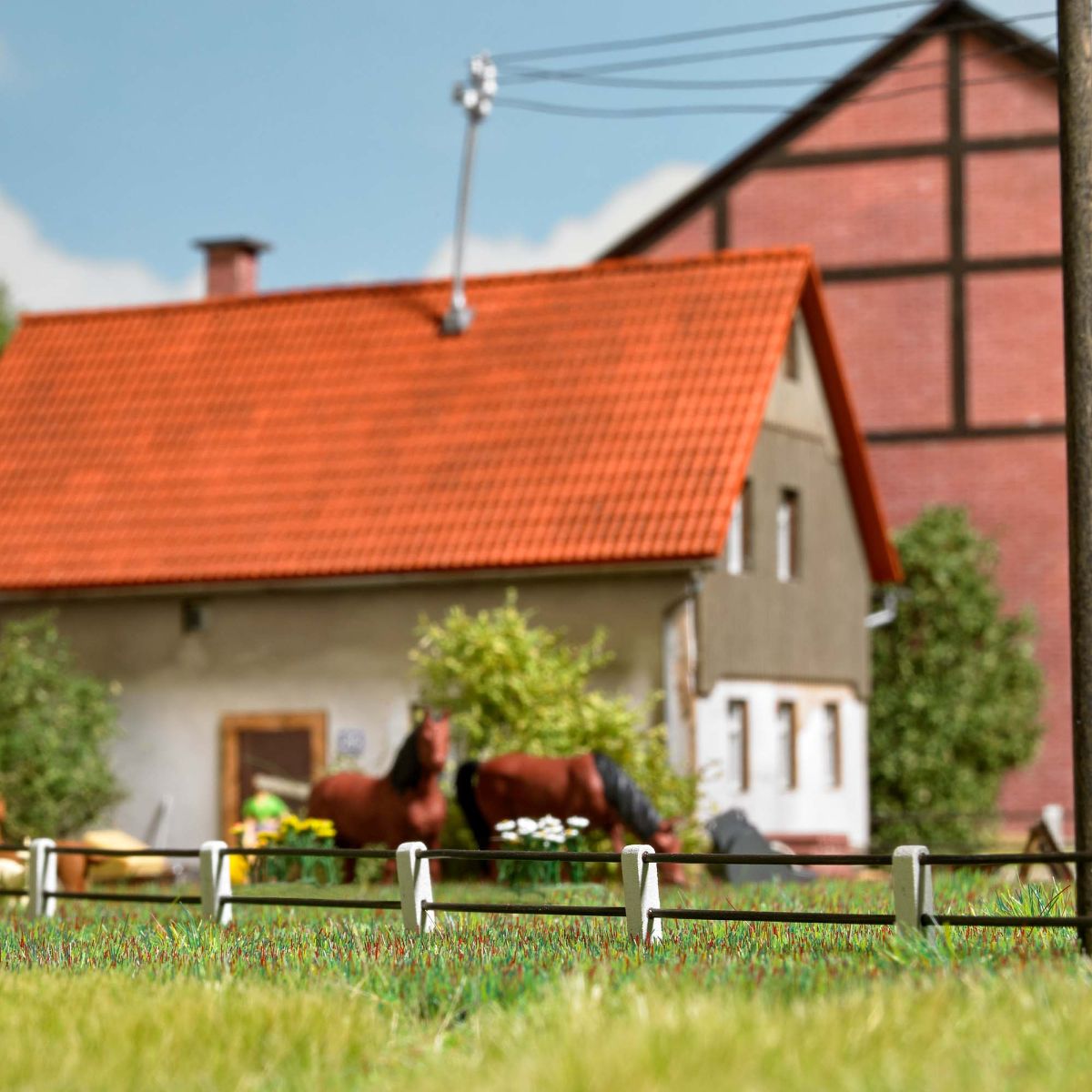 Busch 1123 - Zaun mit Betonpfählen Busch 1123 - Zaun mit Betonpfählen