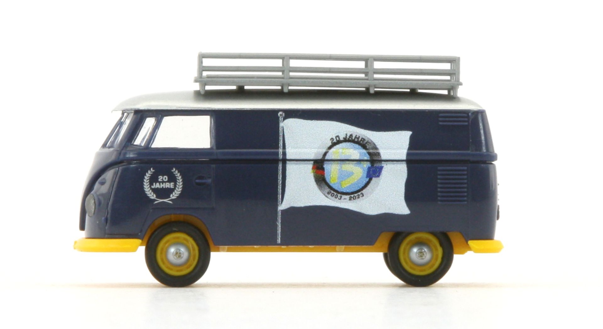 Brekina 932331B - VW T1b Kasten mit Dachgepäckträger '20 Jahre w13plus' Jubiläumsmodell 2023