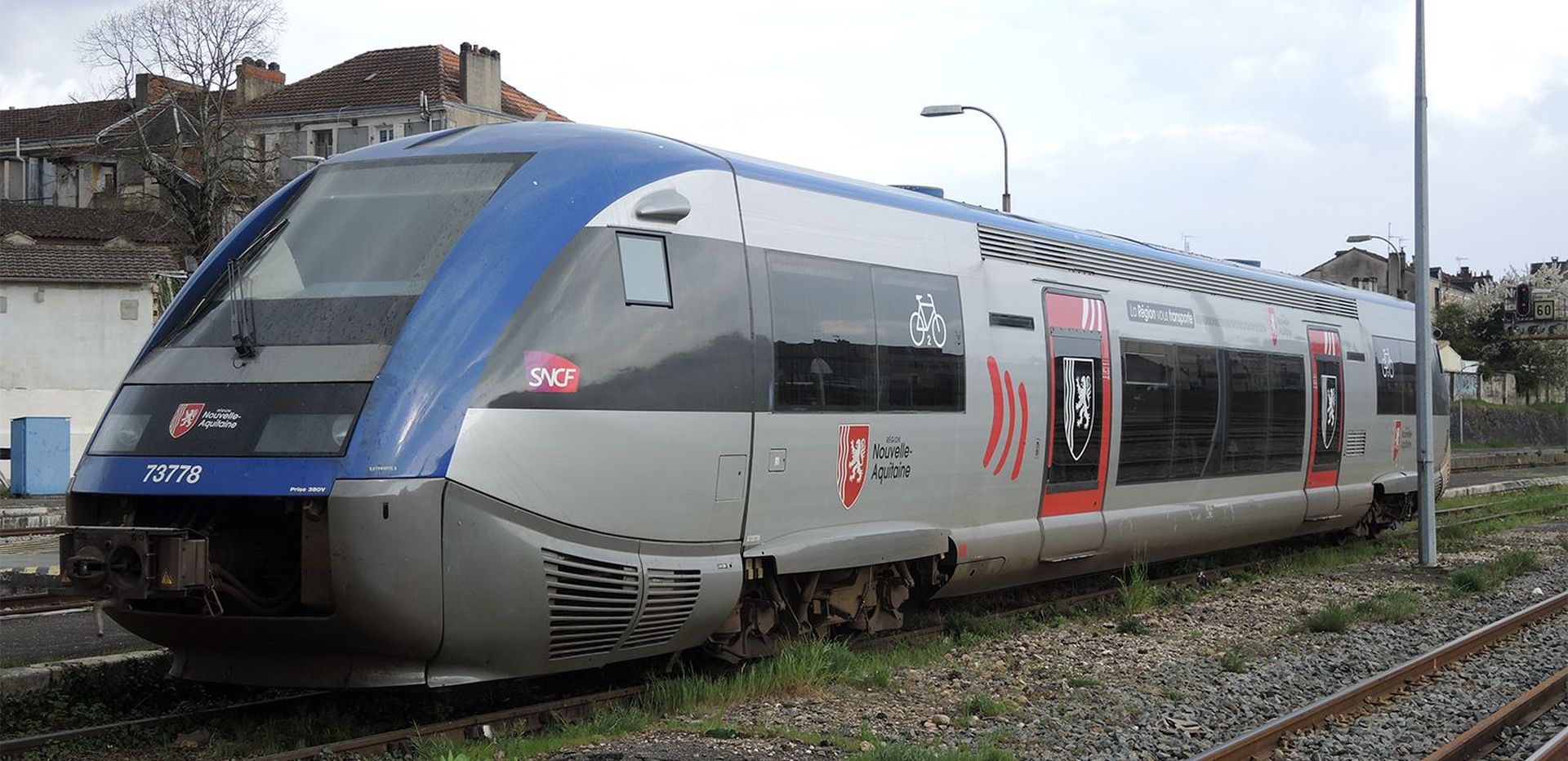 Jouef HJ2438 - Triebwagen X 73500, SNCF, Ep.VI 'Nouvelle Aquitaine'