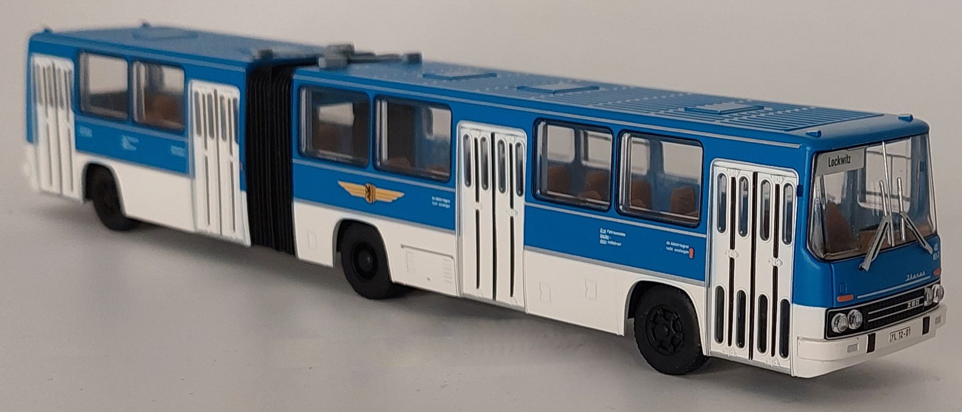 Brekina 03-414 - Ikarus 280 VEB Nahverkehr Dresden blau/weiß