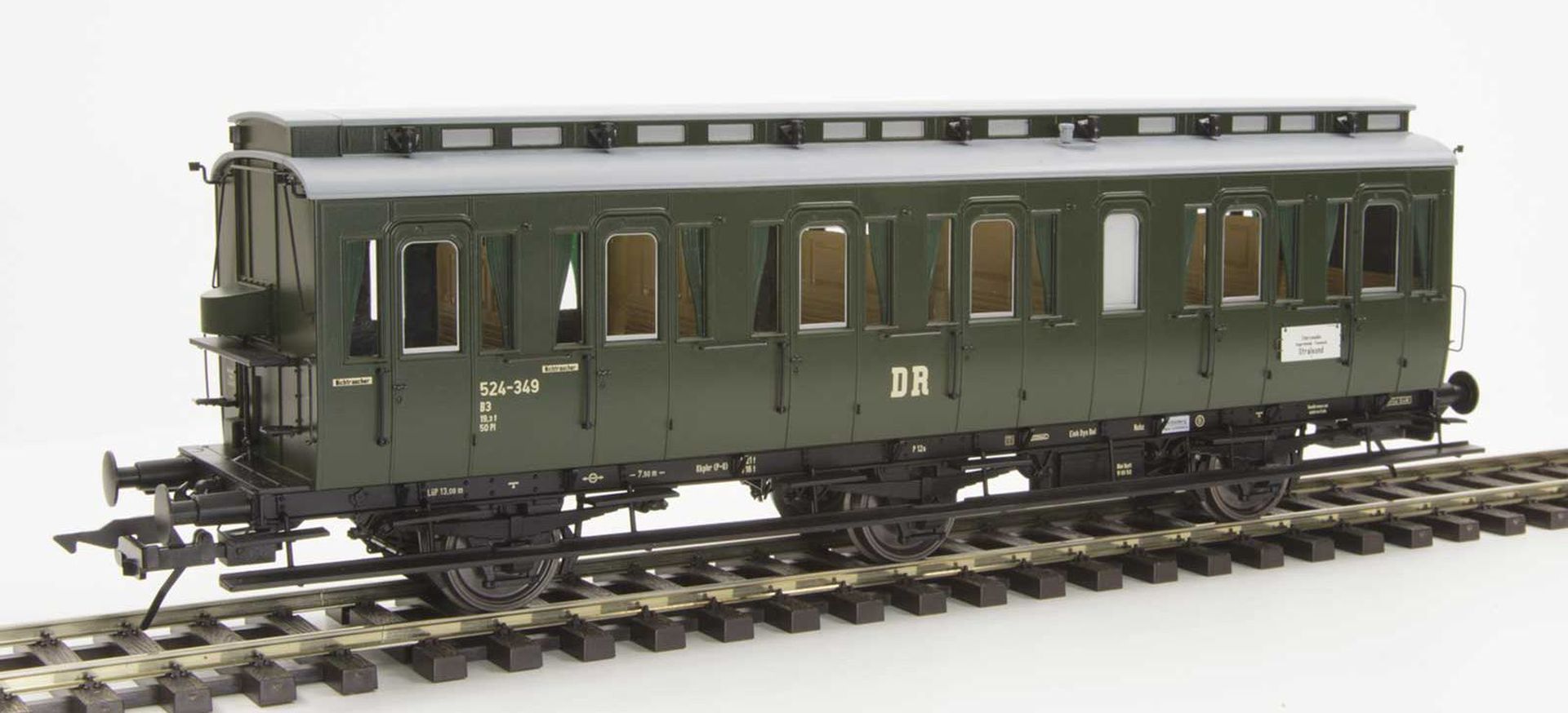 Lenz 41173-02 - Abteilwagen C3, DR, Ep.III, ohne Bremserhaus