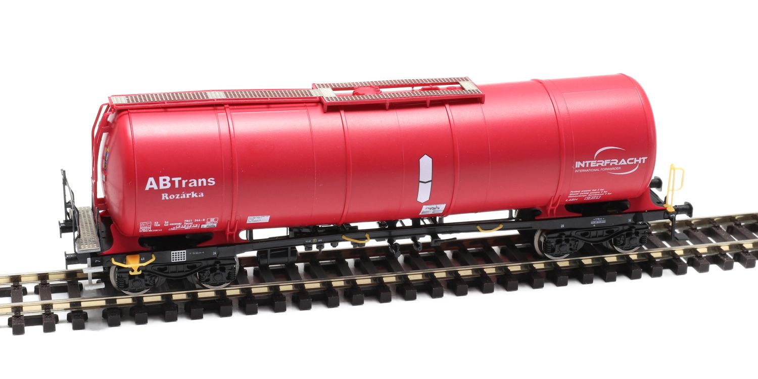 igra 96200078 - Kesselwagen Zacns 88, AB Trans Rozarka, Ep.VI