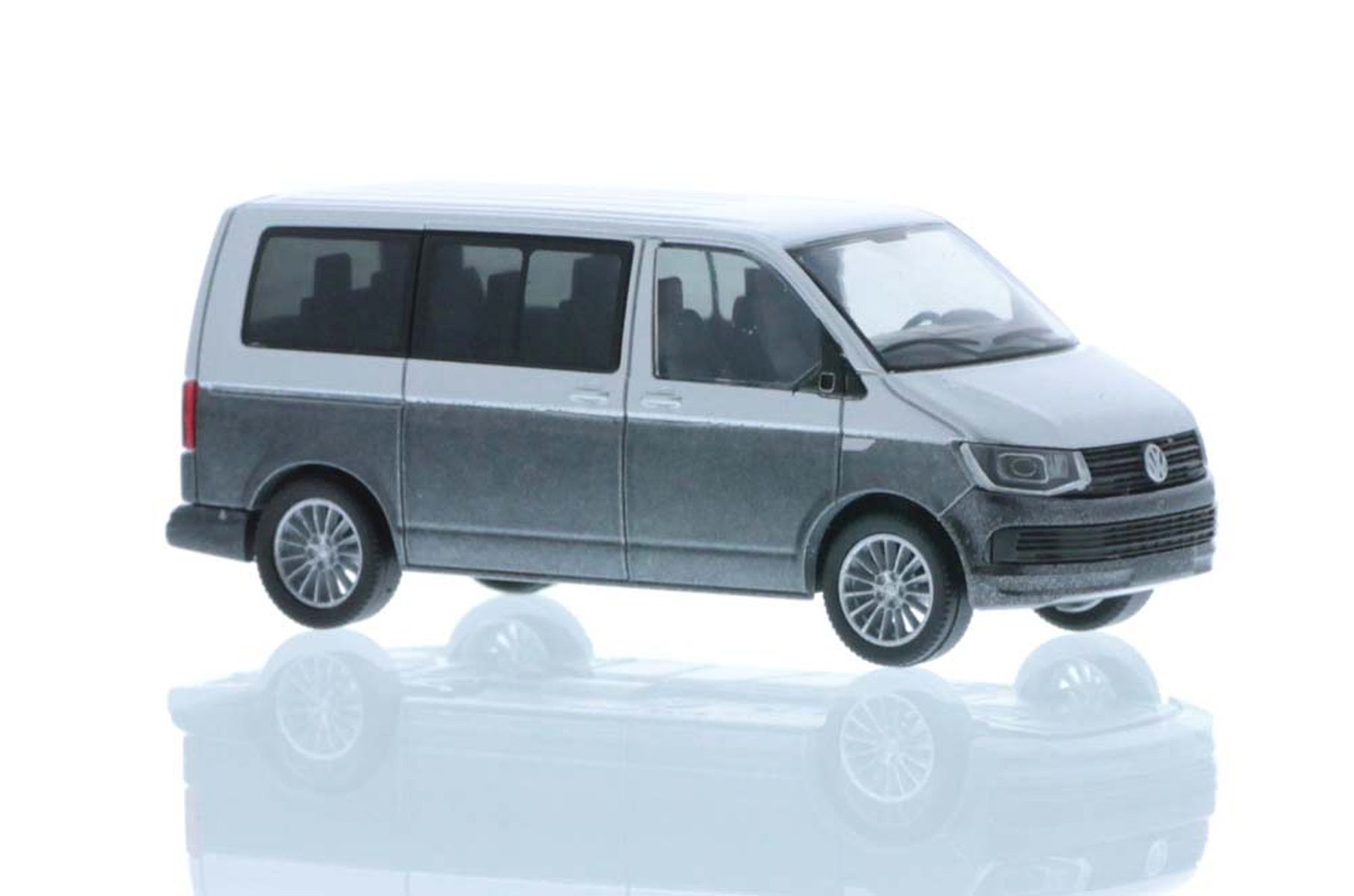 Rietze 11660 - Volkswagen T6 Bus KR reflexsilber/indiumgrau