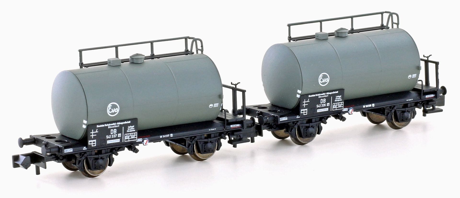 Hobbytrain H24801 - 2er Set Kesselwagen Uerdingen, DB/EVA, Ep.III