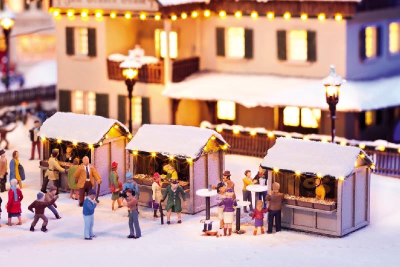 Noch 66412 - Weihnachtsmarktbuden-Set, 3 verschiedene Buden