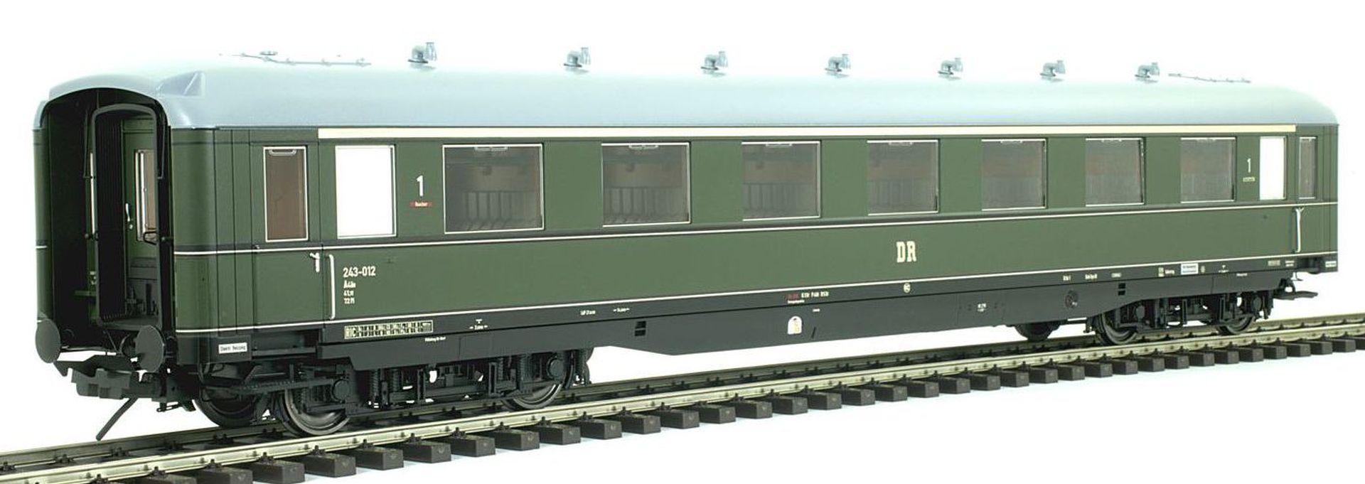 Lenz 41260-04 - Schürzenwagen AB4ü-38, DR, Ep.III