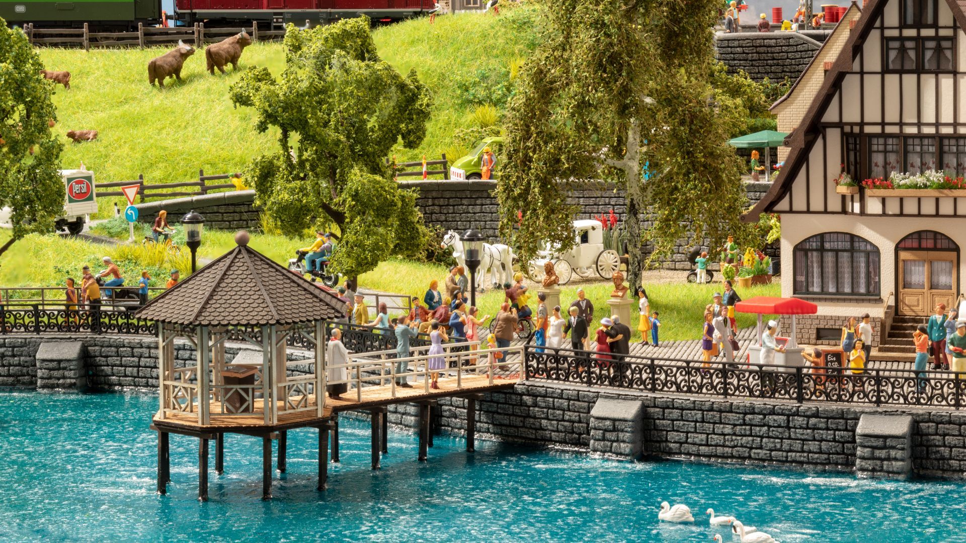 Noch 14264 - Event-Pavillon 'Fischersteg', 12,9 x 5,2 x 7,1 cm