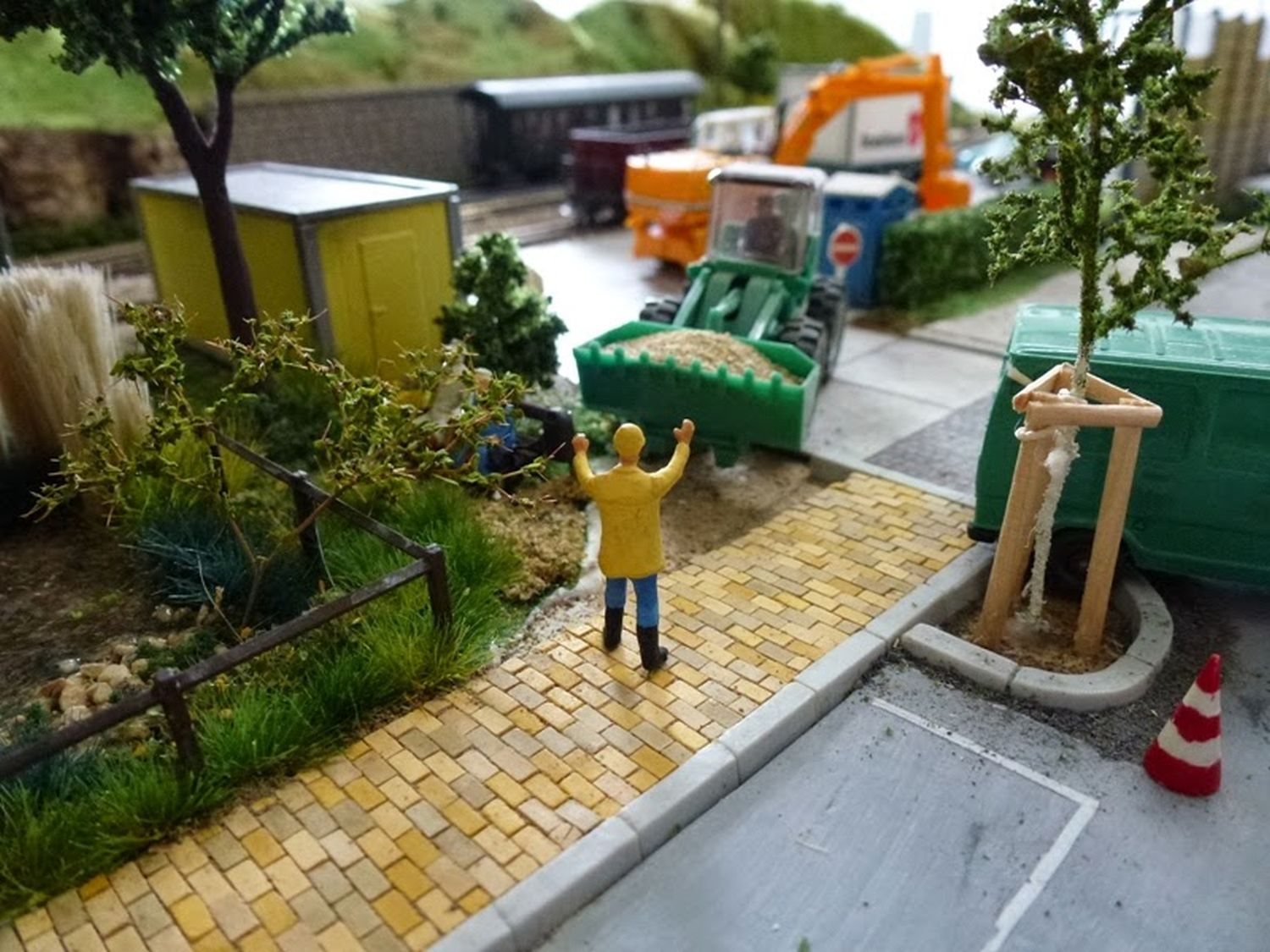 Juweela 28140 - Straßen- und Gehweg-Pflaster, beige Mix, 10000 Stück, 1:87, H0