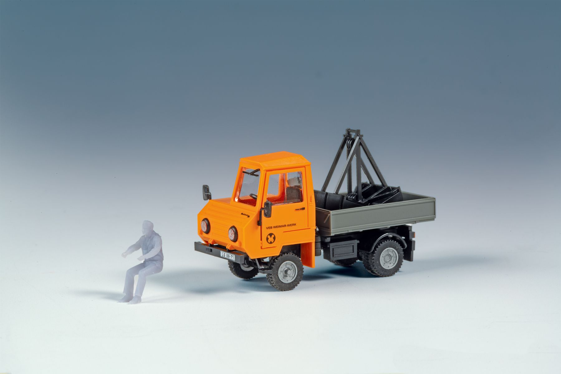 mini-car 66047 - MC Multicar M24 Pritsche mit Beladung, Bausatz