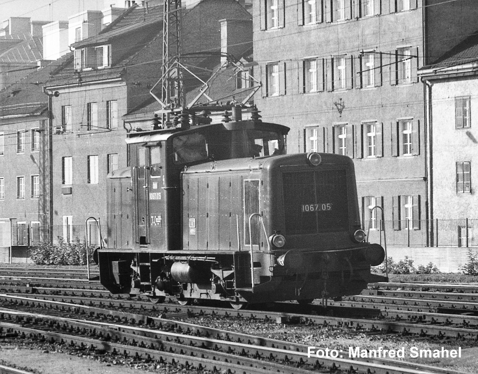 Piko 21048 - E-Lok Rh 1067, ÖBB, Ep.IV, DC-Sound