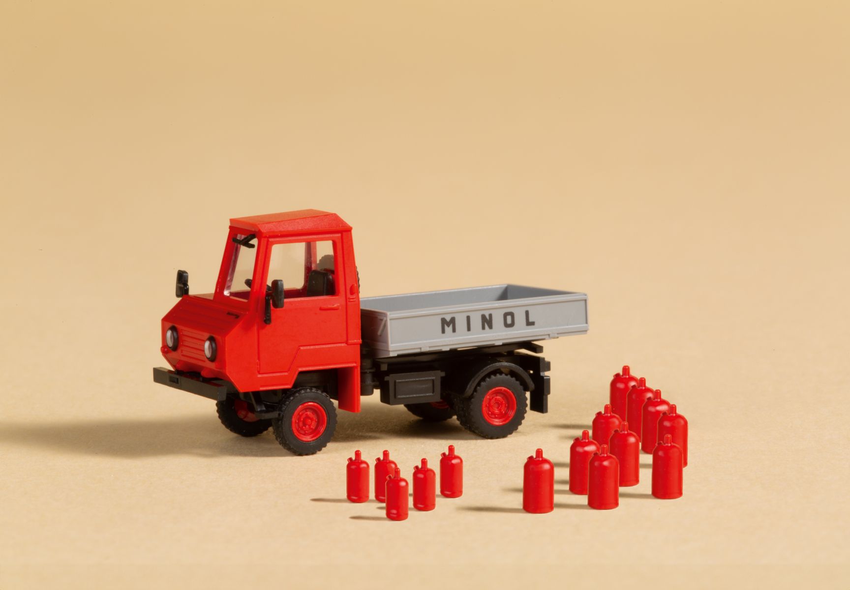 Auhagen 43681 - Multicar M24 Pritsche mit Gasflaschen, Bausatz