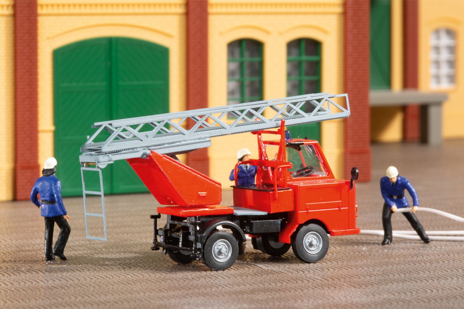 Auhagen 41655 - Multicar M22 Feuerwehr, Bausatz