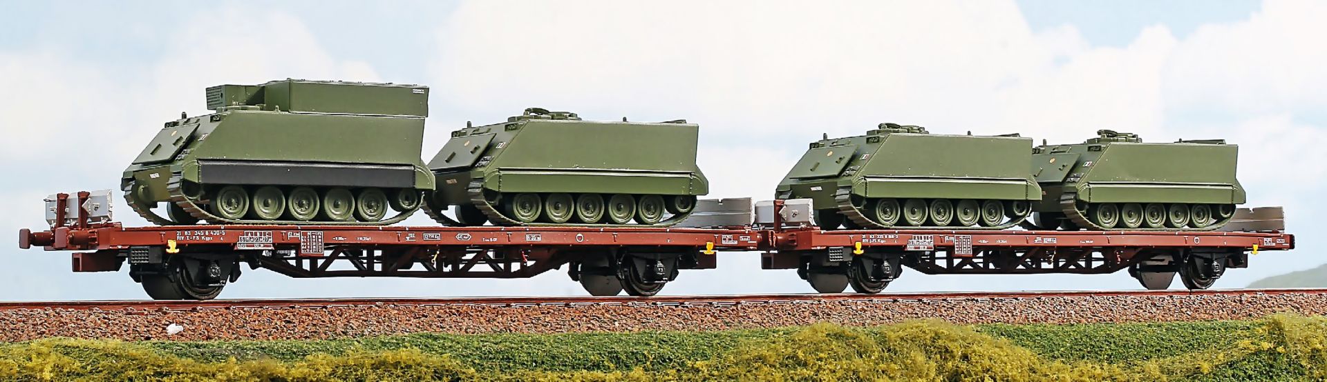 ACME AC 45190 - 2er Set Militärttransport mit M113 und M577, FS, Ep.IV-V