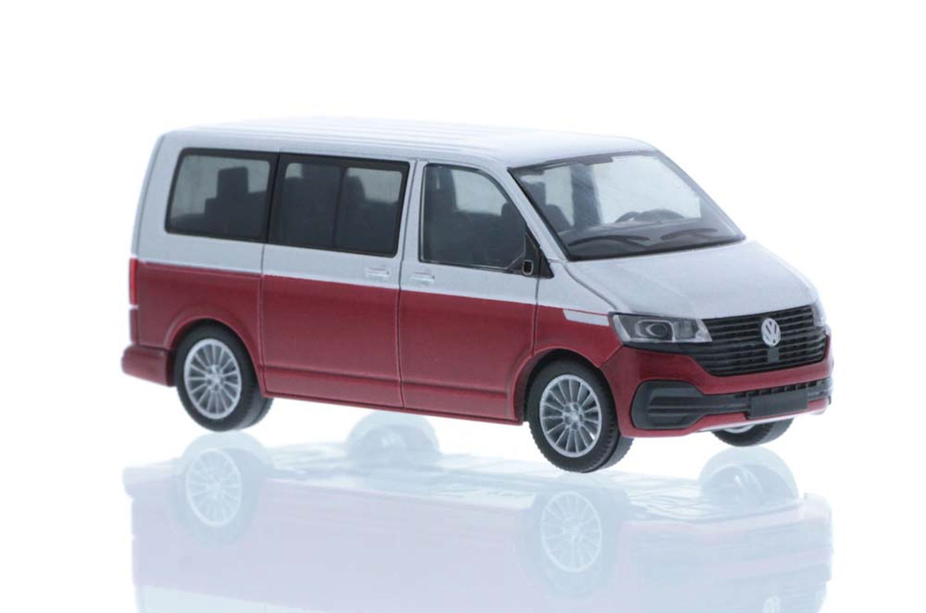 Rietze 11672 - Volkswagen T6.1 Bus KR reflexsilber/fortanorot