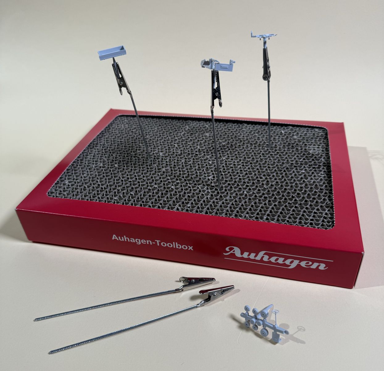 Auhagen 90020 - Toolbox mit 5 Krokodilklemmen