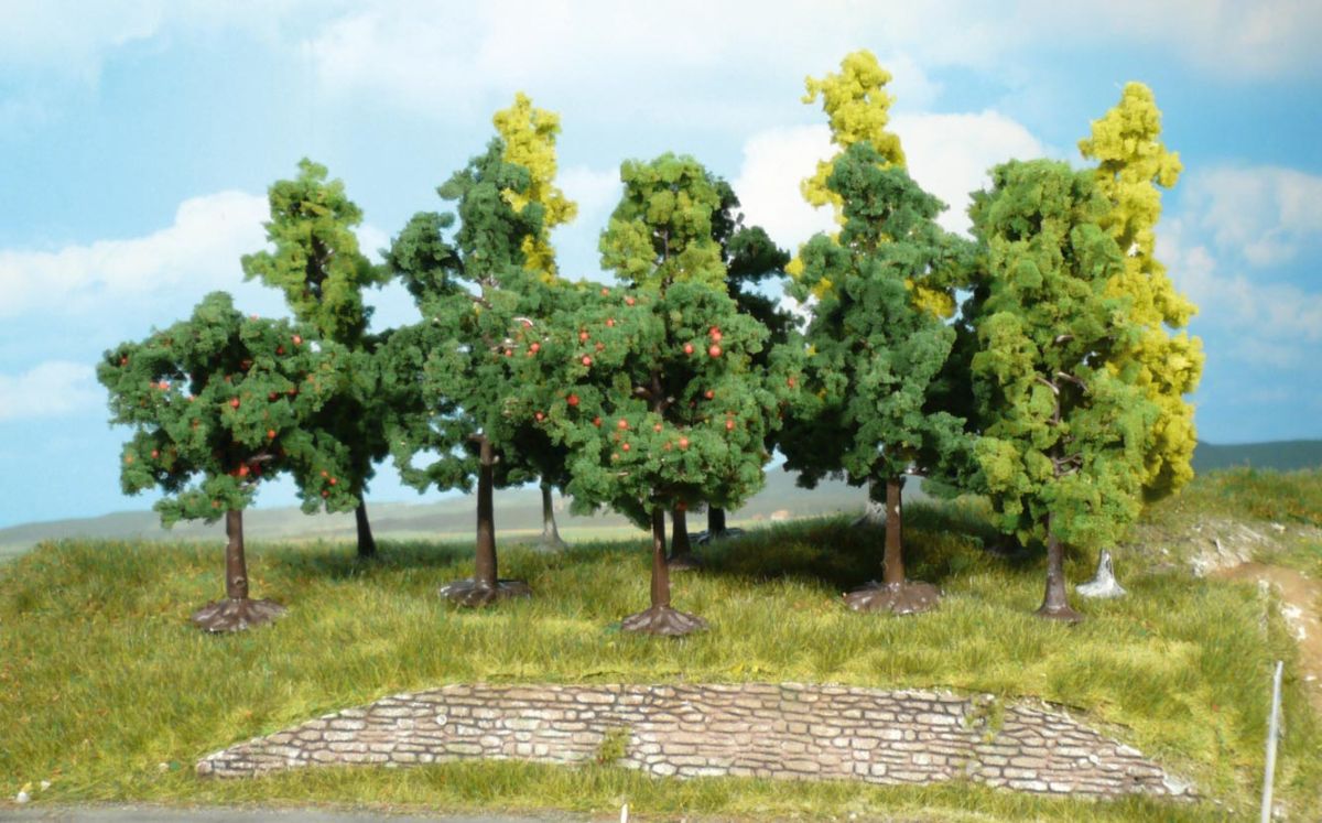 Heki 1360 - 50 Bäume 8-13 cm