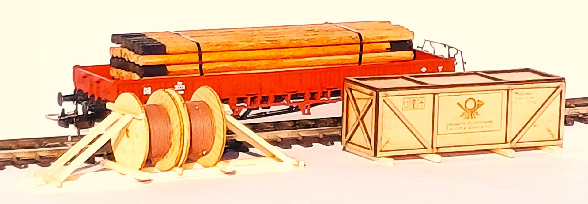 Loewe 2446 - Ladegut-Set 'Telegrafie/West' Kiste/Trommel/Telegrafenmaste