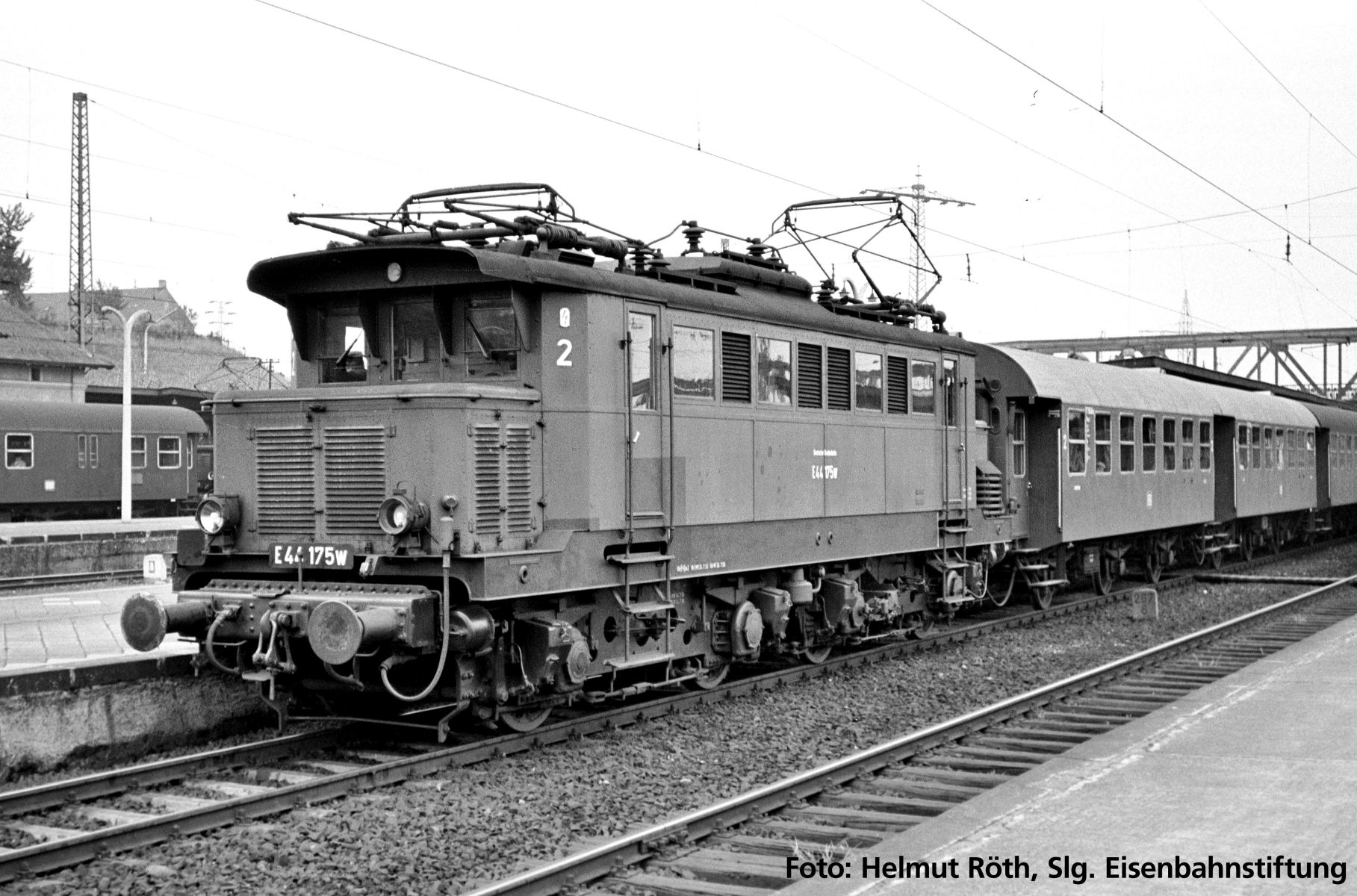 Piko 51191 - E-Lok E 44 W, DB, Ep.III, DC-Sound