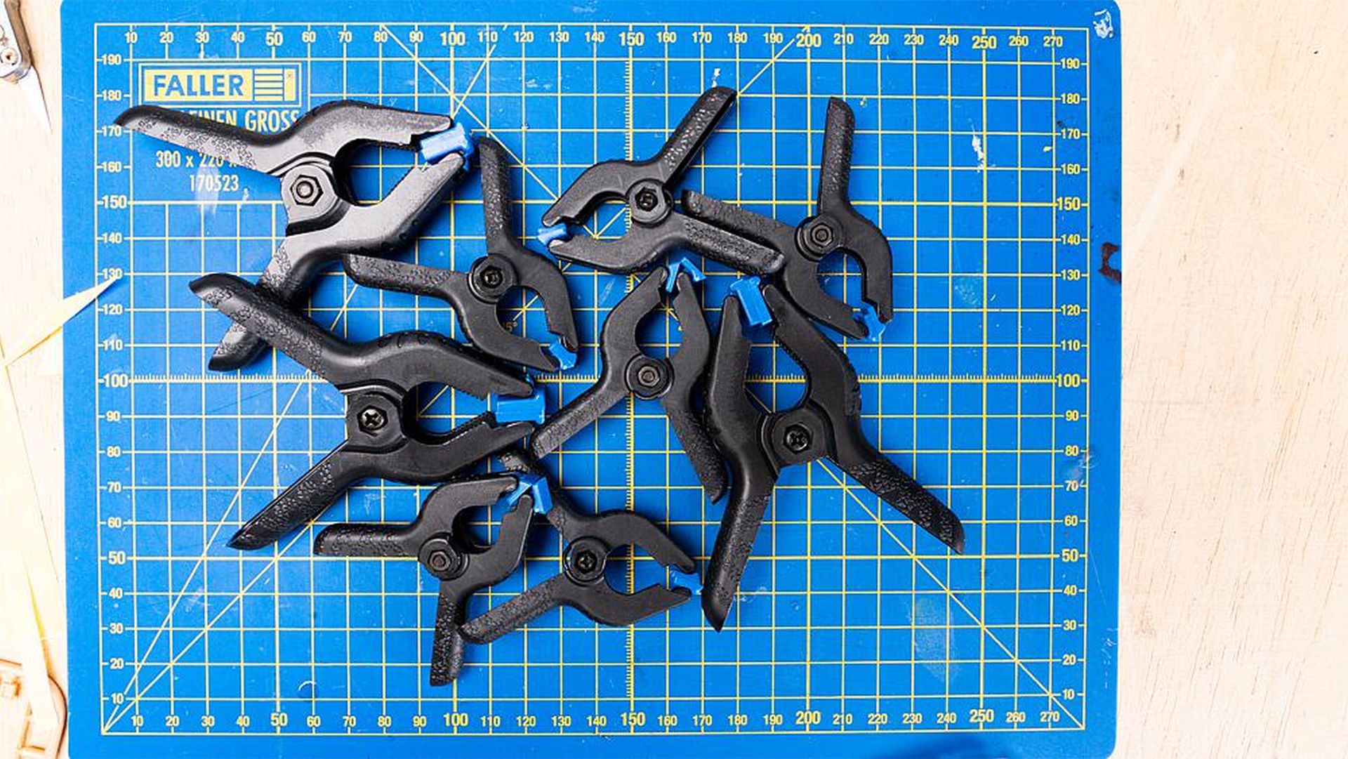 Faller 170552 - Federklemmen, 9er-Set