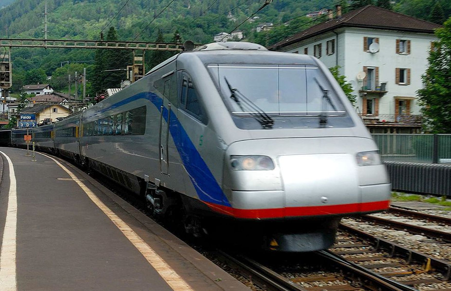 Rivarossi HR2964 - Triebzug mit Neigetechnik, 4-teilig, Reihe ETR 470, SBB, Ep.V