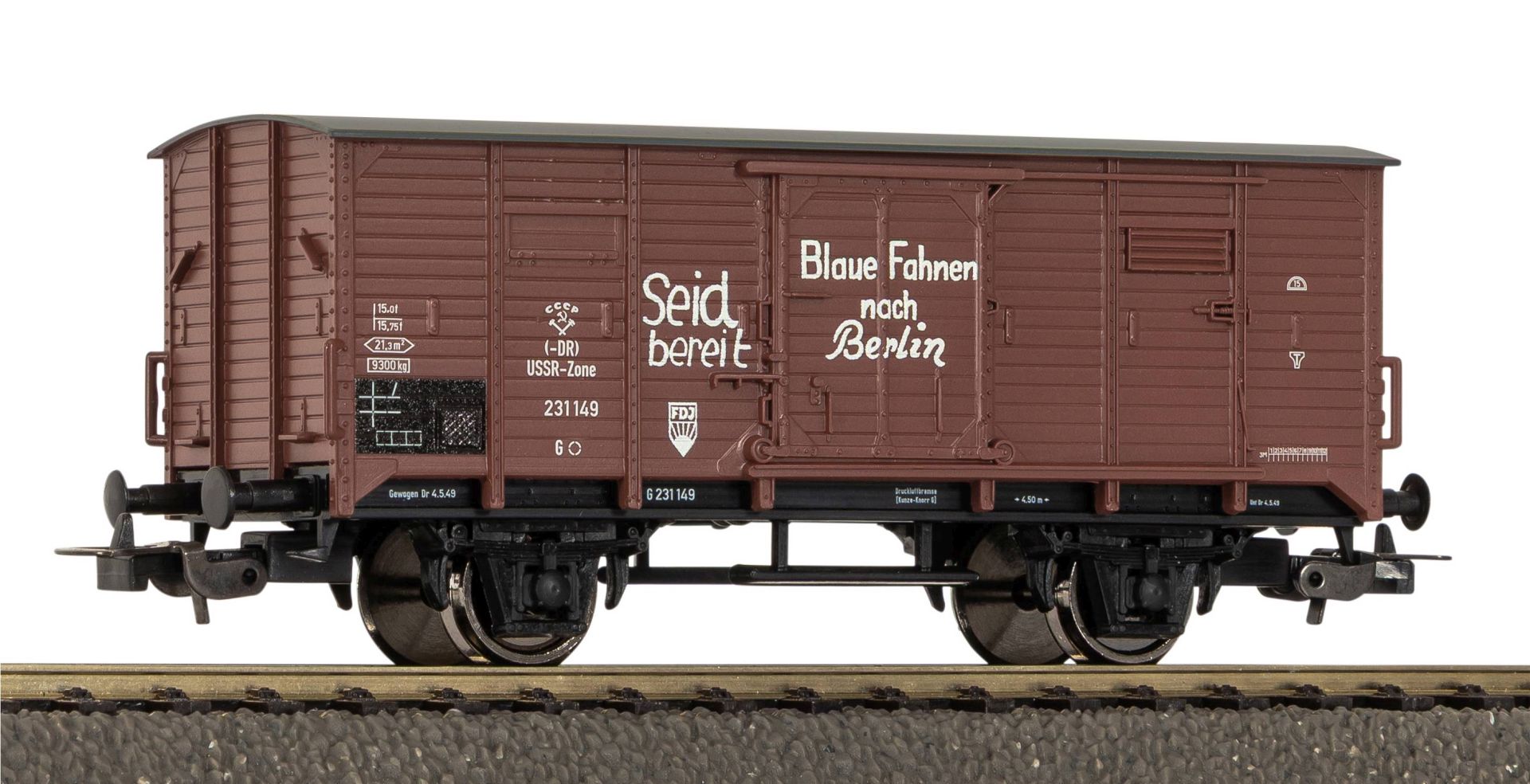 Piko 24567 - Gedeckter Güterwagen G02 'FDJ', DR, Ep.III