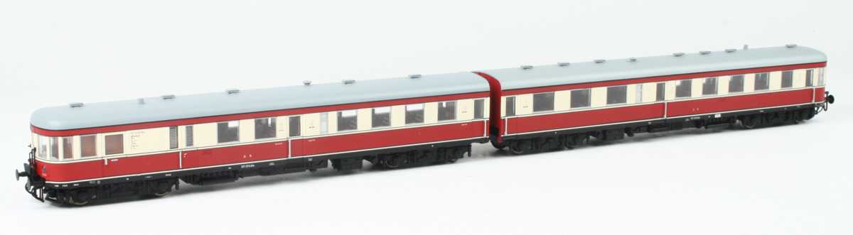 Kres 1383 - Triebzug 2-teilig, VT137 'Stettin', DR, Ep.III