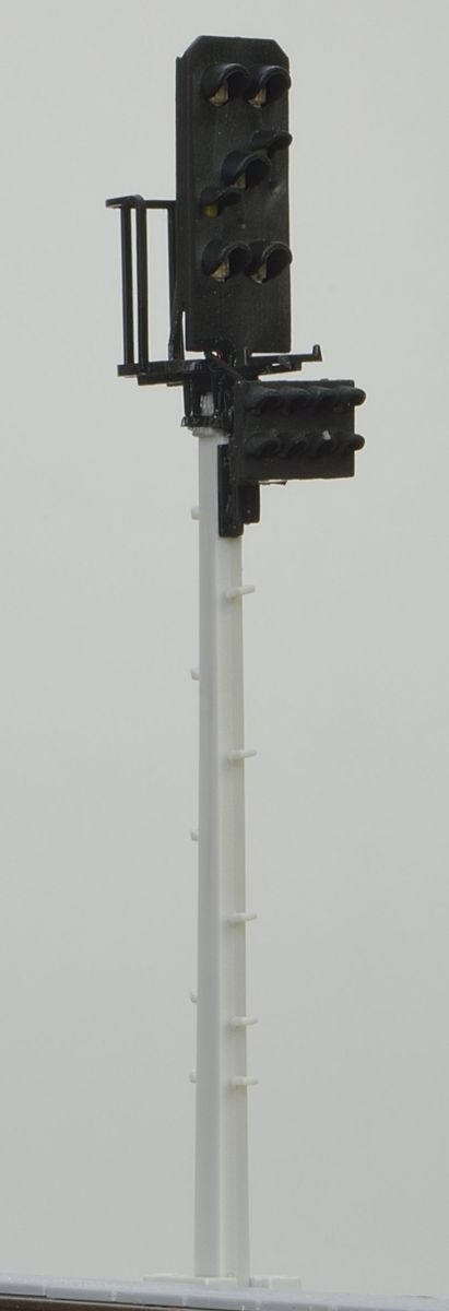 HL-Hauptsignal + Lichtstreifen, DR, mit Beleuchtung