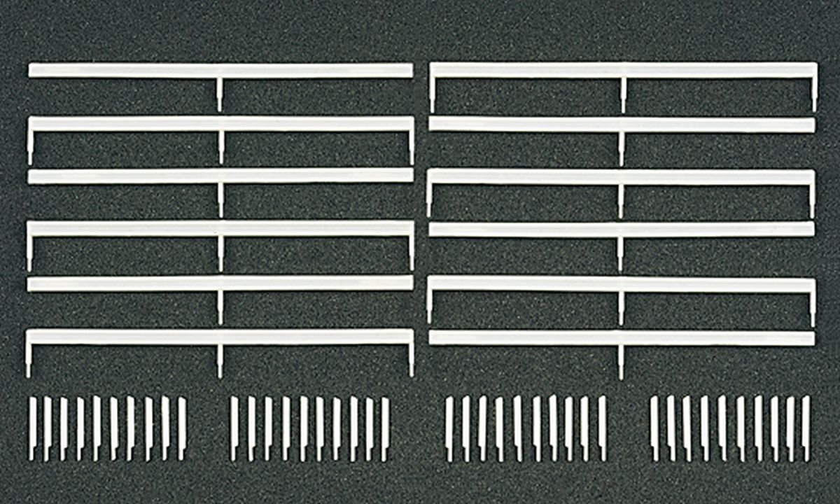 Preiser 18202 - Leitpfosten und Schutzplanken