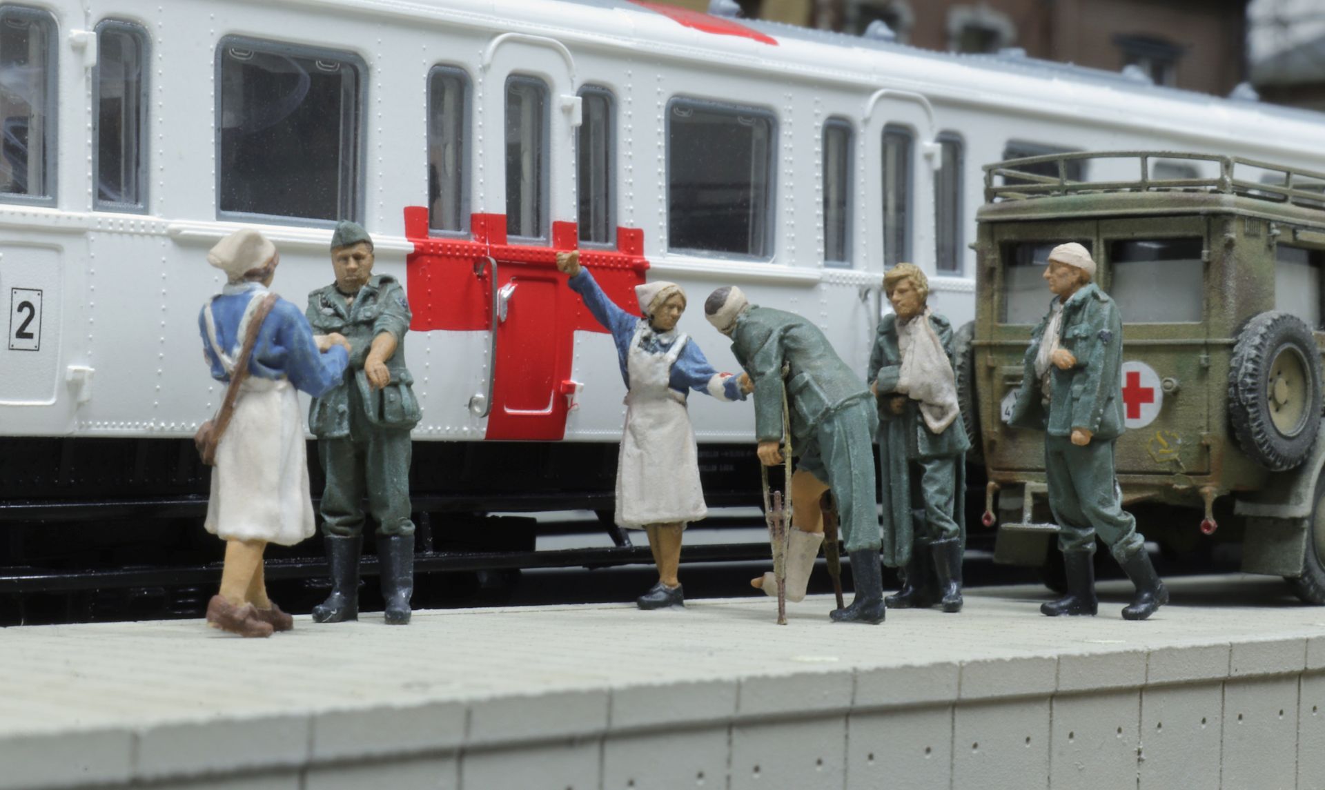 Artitec 5870112 - WM verwundete Soldaten + Krankenschwester
