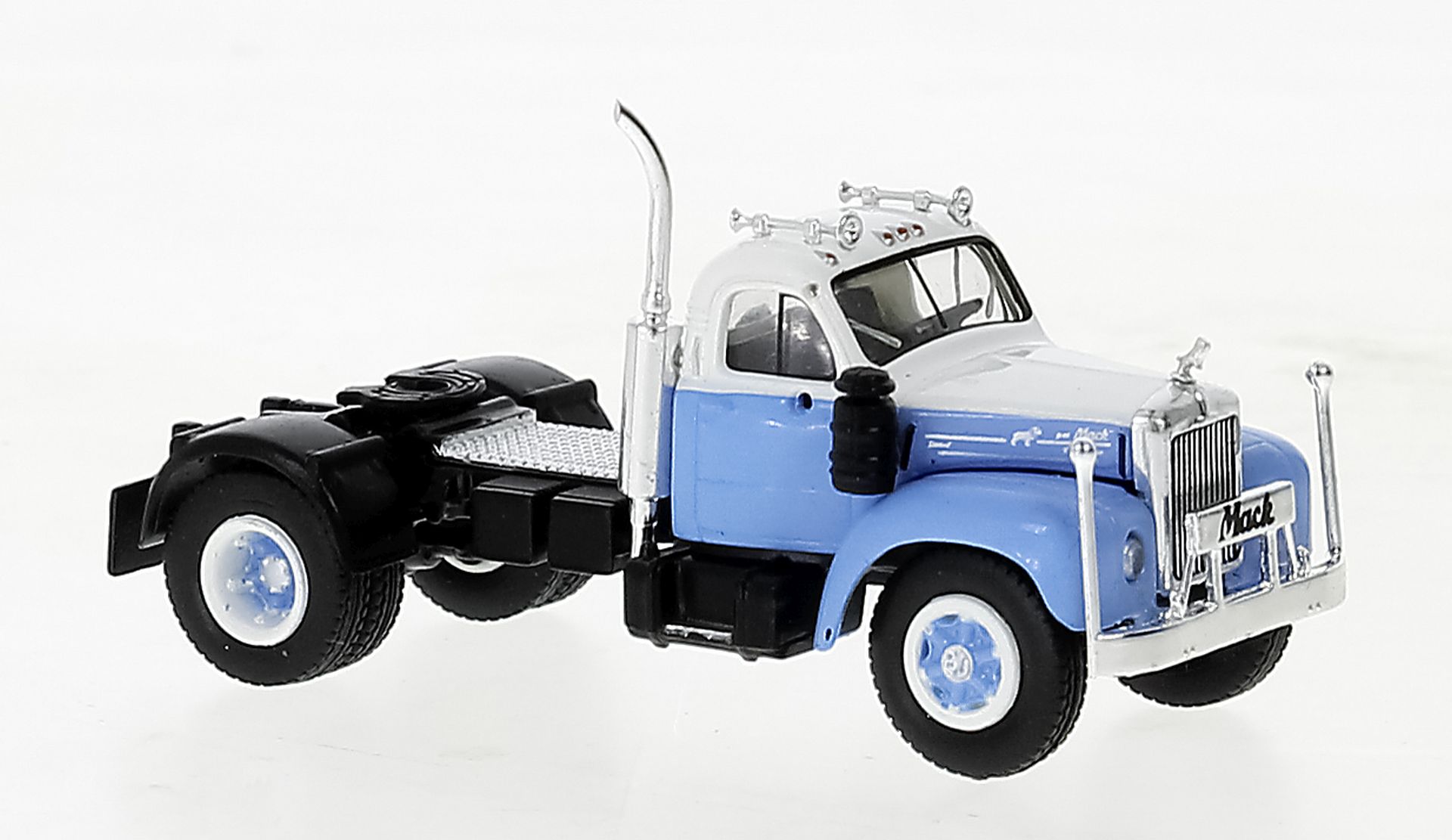 Brekina 85976 - Mack B 61 weiss, hellblau, 1953 Brekina 85976 - Mack B 61 weiss, hellblau, 1953